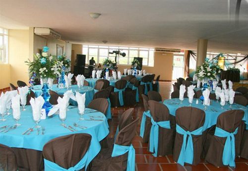 Western Bay Boqueron Beach Hotel Buitenkant foto